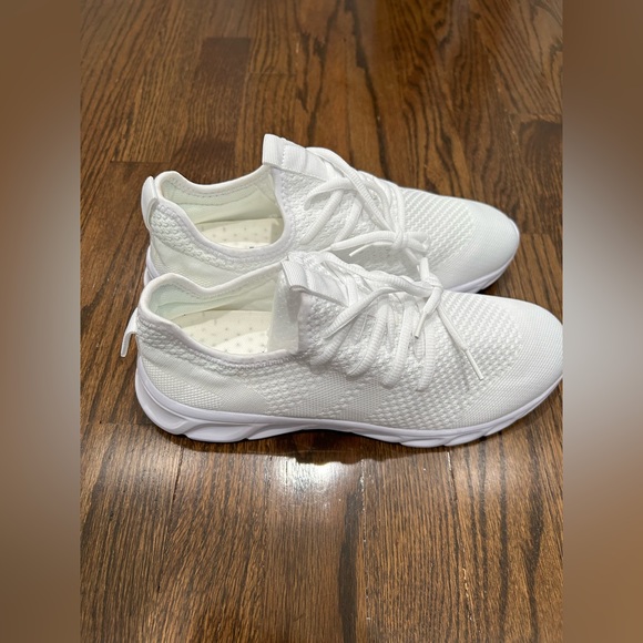 Men's Breathable Lightweight Running Shoes Outdoor Athletic Walking White New - Picture 4 of 7